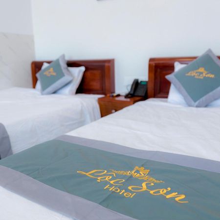 Loc Son Hotel Буонметхуот Экстерьер фото