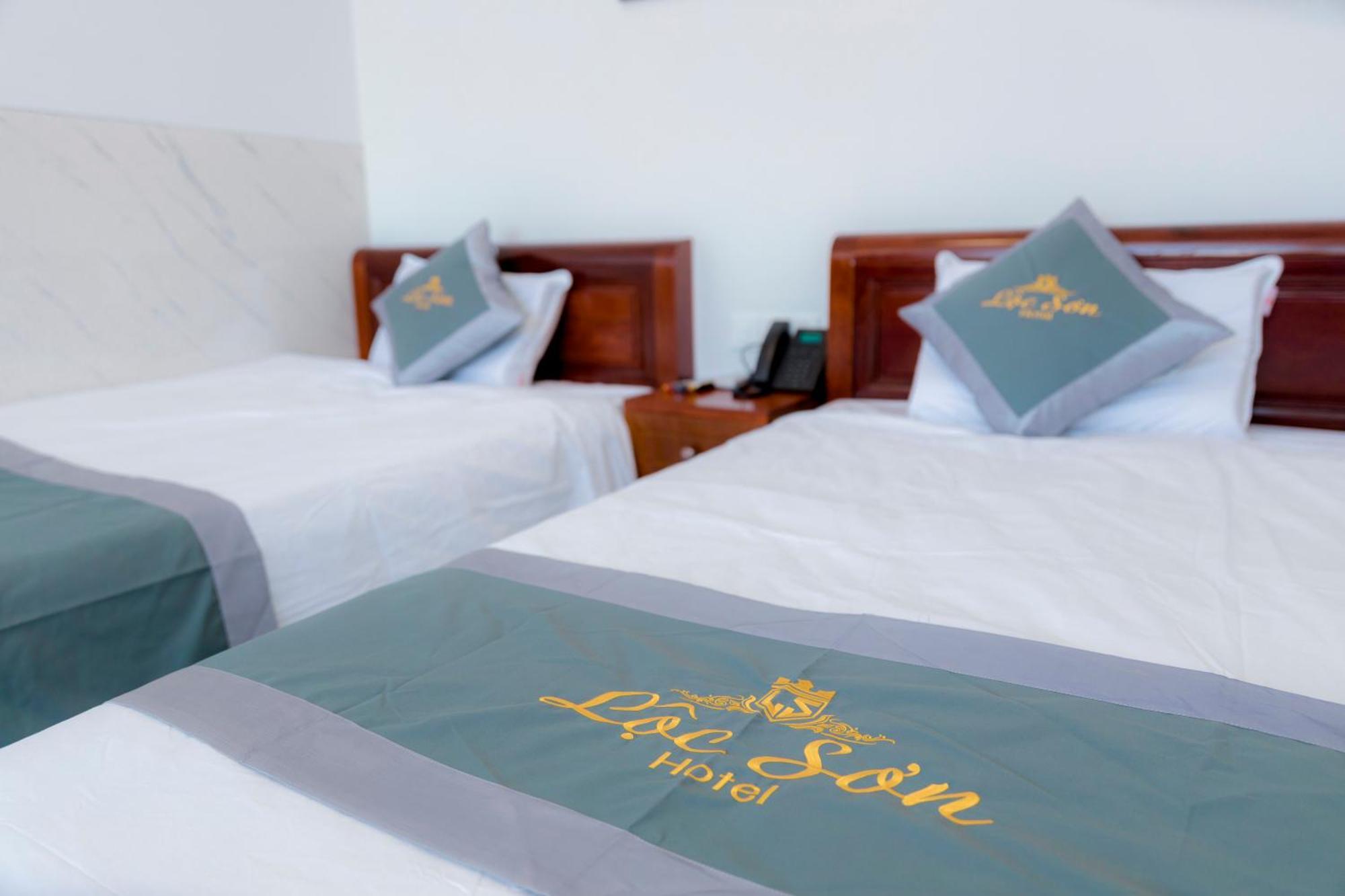 Loc Son Hotel Буонметхуот Экстерьер фото